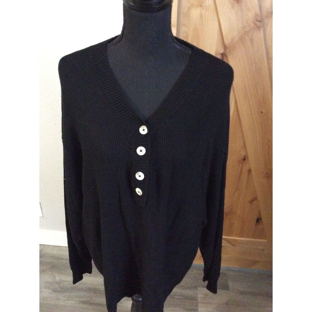 New NWT Victoria's Secret XL black Partial Button Sweater Wear with Leggings